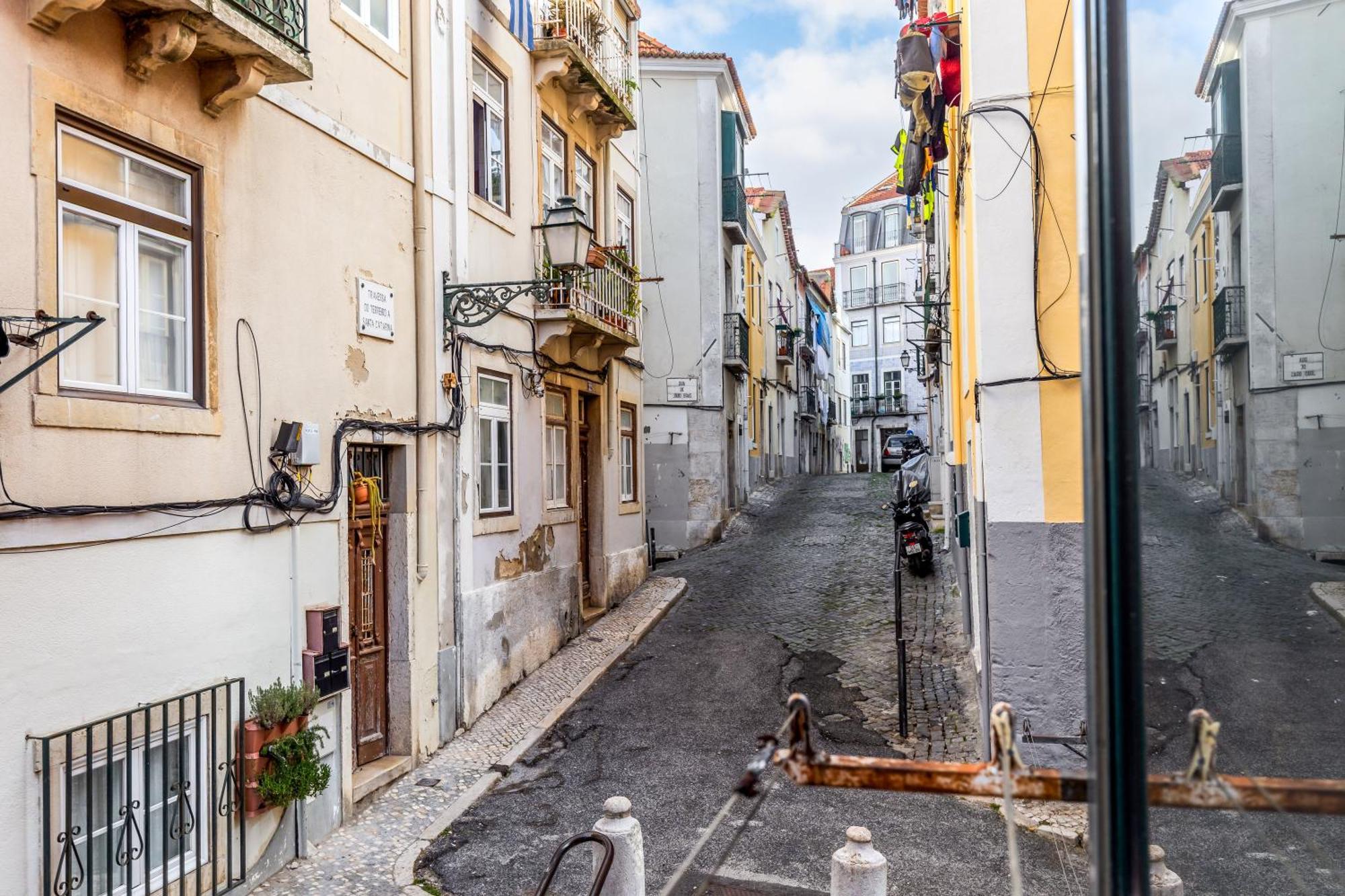 Apartamento Escadinhas Da Santa Lisboa